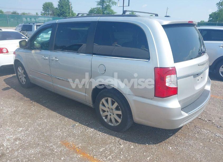 Photo 3 of 2011 Chrysler Town & COUNTRY TOURING-L (VIN 2A4RR8DG4BR745842)