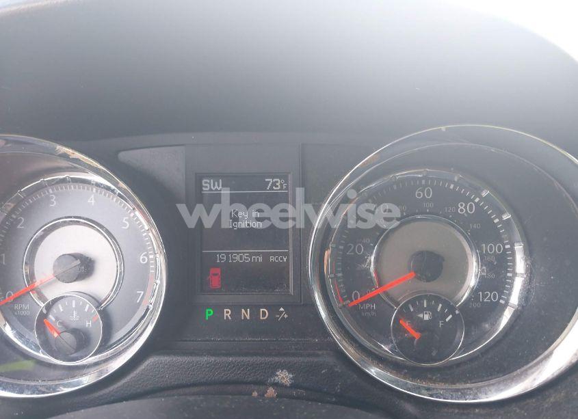 Photo 7 of 2011 Chrysler Town & COUNTRY TOURING-L (VIN 2A4RR8DG4BR745842)