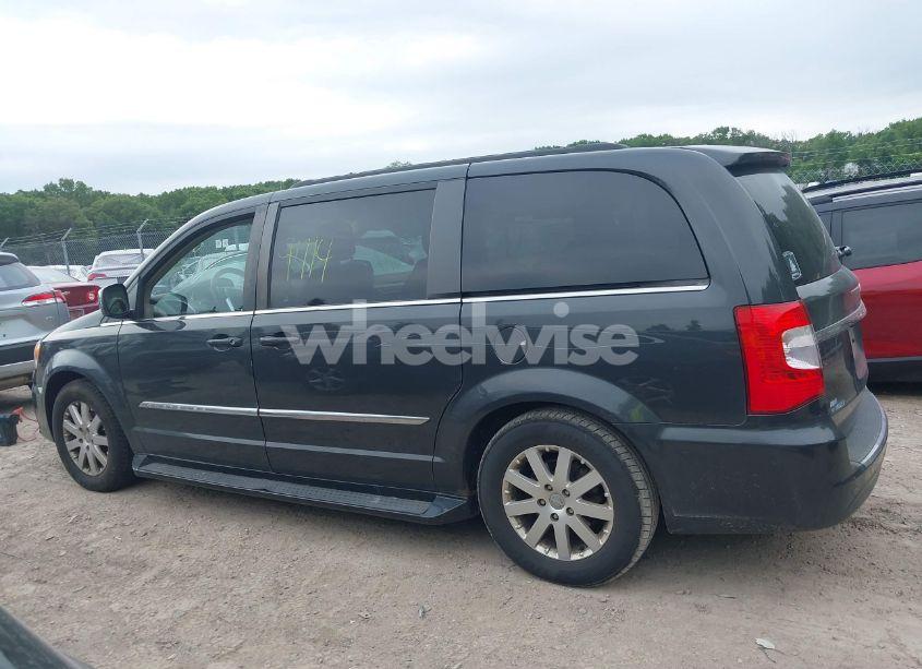 Photo 14 of 2011 Chrysler Town & COUNTRY TOURING-L (VIN 2A4RR8DG4BR781708)