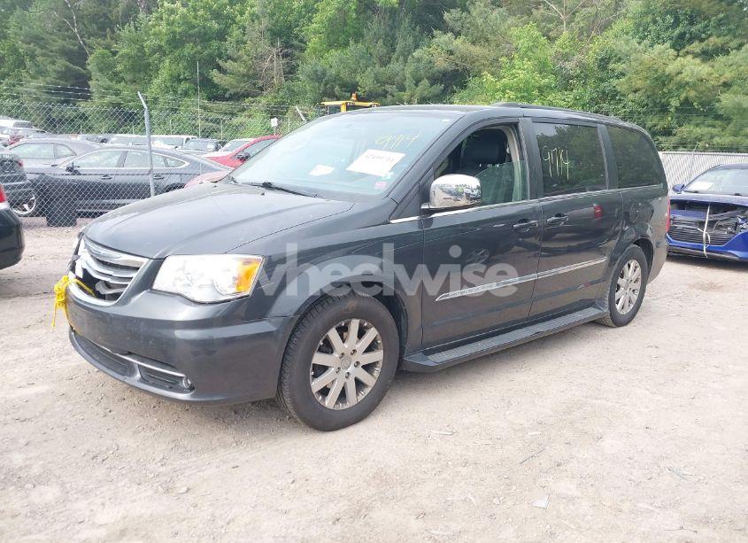 Photo 2 of 2011 Chrysler Town & COUNTRY TOURING-L (VIN 2A4RR8DG4BR781708)