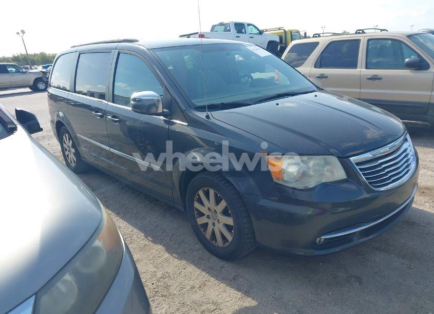 2011 Chrysler Town & COUNTRY TOURING-L (VIN 2A4RR8DG4BR784138) main photo