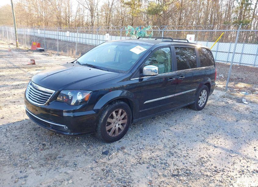 Photo 2 of 2011 Chrysler Town & COUNTRY TOURING-L (VIN 2A4RR8DG5BR609686)