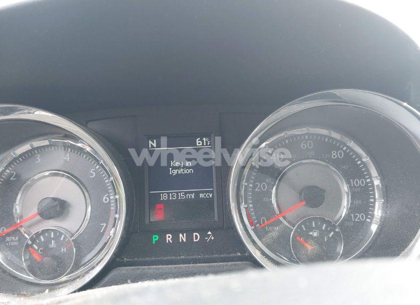 Photo 7 of 2011 Chrysler Town & COUNTRY TOURING-L (VIN 2A4RR8DG5BR611566)