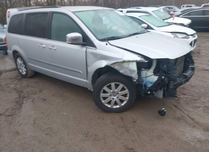 2011 Chrysler Town & COUNTRY TOURING-L (VIN 2A4RR8DG5BR624656) main photo