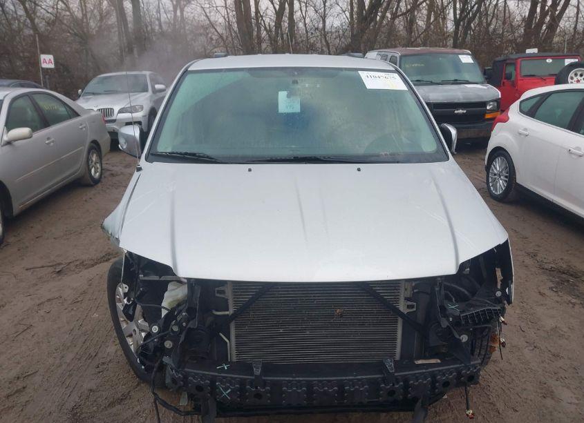 Photo 13 of 2011 Chrysler Town & COUNTRY TOURING-L (VIN 2A4RR8DG5BR624656)