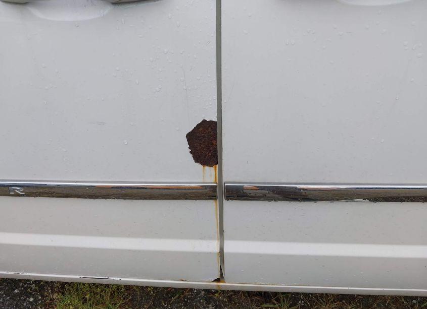 Photo 6 of 2011 Chrysler Town & COUNTRY TOURING-L (VIN 2A4RR8DG5BR641120)