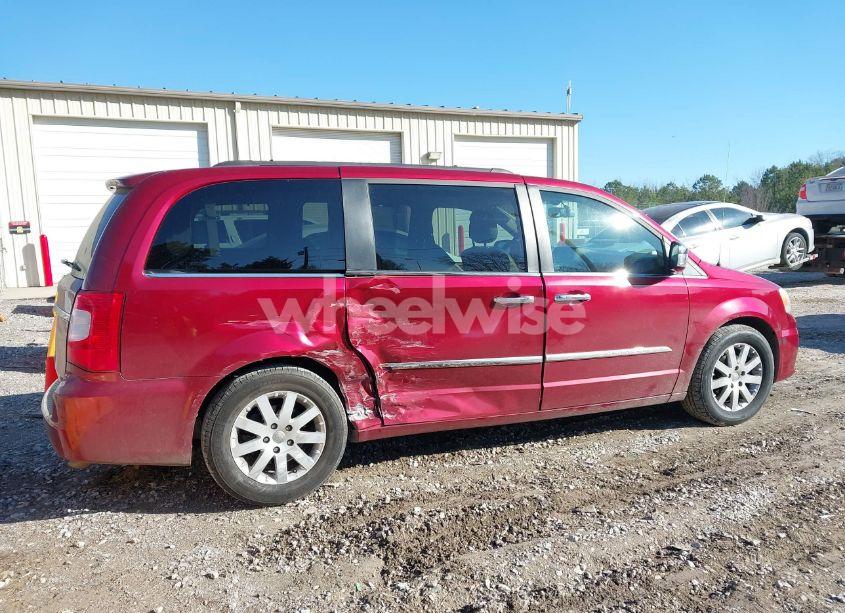 Photo 6 of 2011 Chrysler Town & COUNTRY TOURING-L (VIN 2A4RR8DG5BR665904)