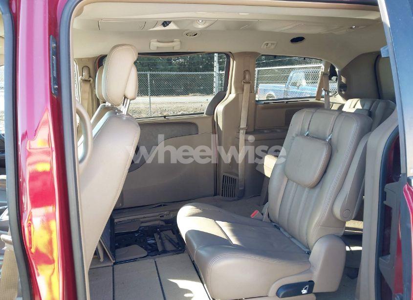 Photo 8 of 2011 Chrysler Town & COUNTRY TOURING-L (VIN 2A4RR8DG5BR665904)