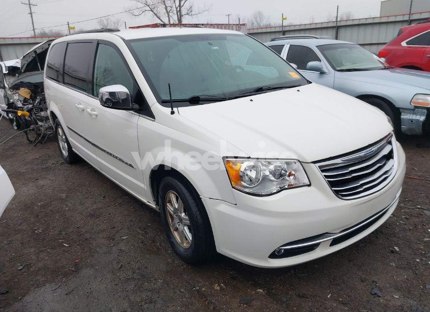 2011 Chrysler Town & COUNTRY TOURING-L (VIN 2A4RR8DG5BR690107) main photo