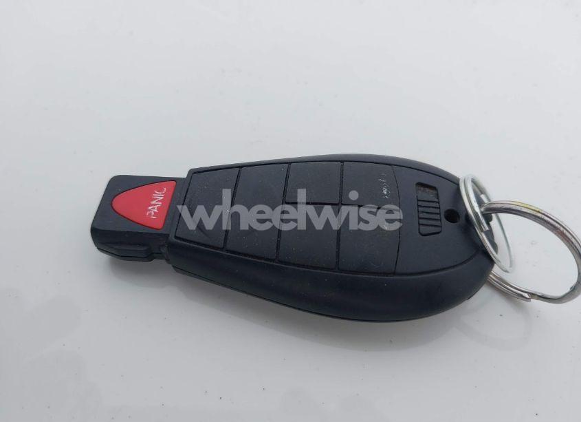 Photo 11 of 2011 Chrysler Town & COUNTRY TOURING-L (VIN 2A4RR8DG5BR690107)