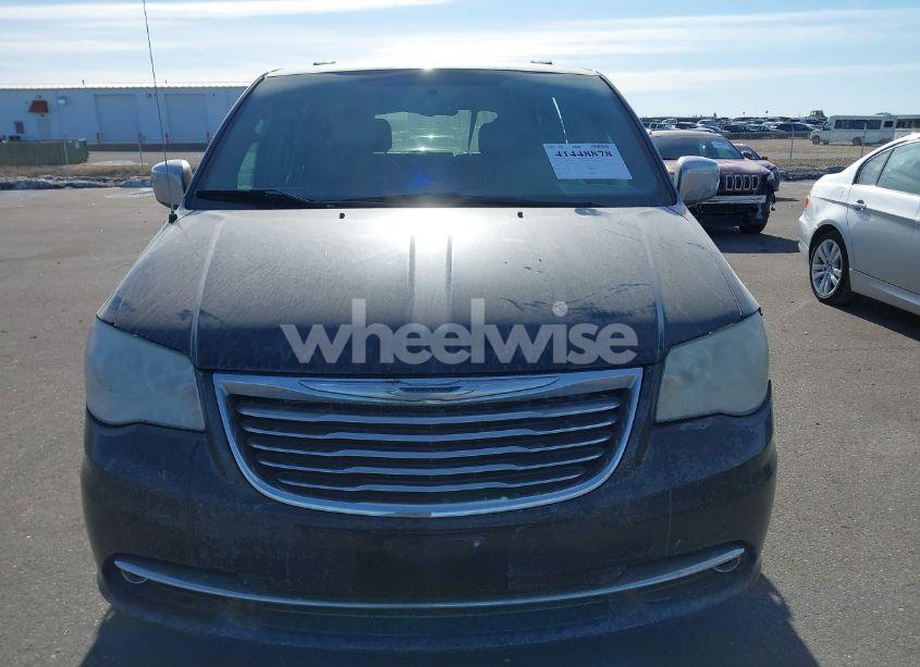 Photo 12 of 2011 Chrysler Town & COUNTRY TOURING-L (VIN 2A4RR8DG5BR704183)