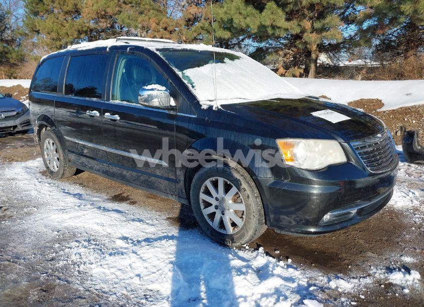 2011 Chrysler Town & COUNTRY TOURING-L (VIN 2A4RR8DG5BR714079) main photo