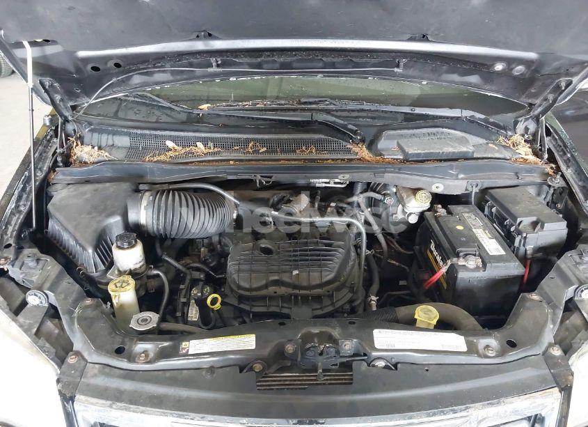 Photo 10 of 2011 Chrysler Town & COUNTRY TOURING-L (VIN 2A4RR8DG5BR746207)