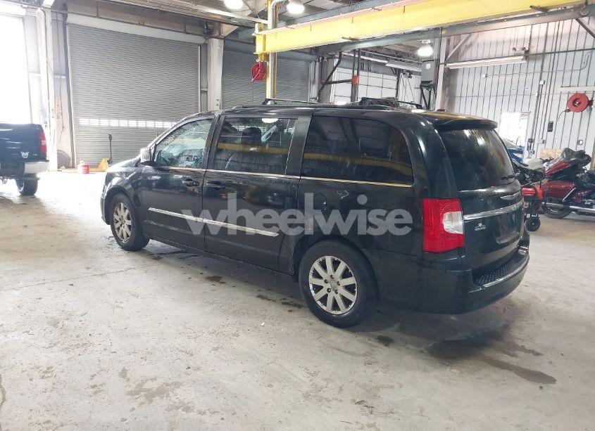 Photo 3 of 2011 Chrysler Town & COUNTRY TOURING-L (VIN 2A4RR8DG5BR746207)