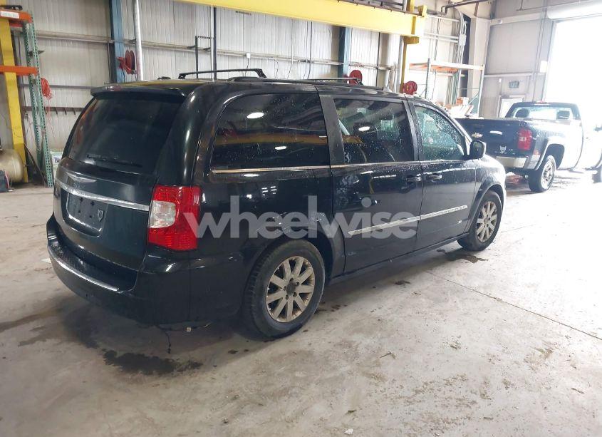 Photo 4 of 2011 Chrysler Town & COUNTRY TOURING-L (VIN 2A4RR8DG5BR746207)