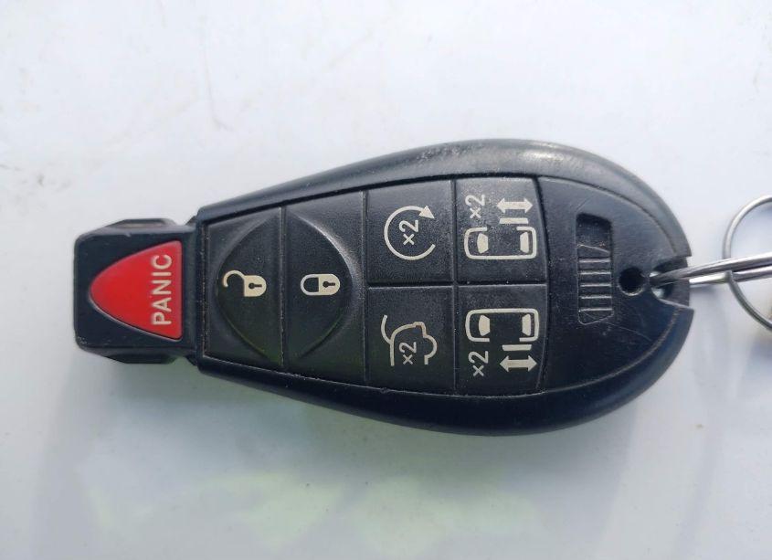 Photo 11 of 2011 Chrysler Town & COUNTRY TOURING-L (VIN 2A4RR8DG5BR749432)