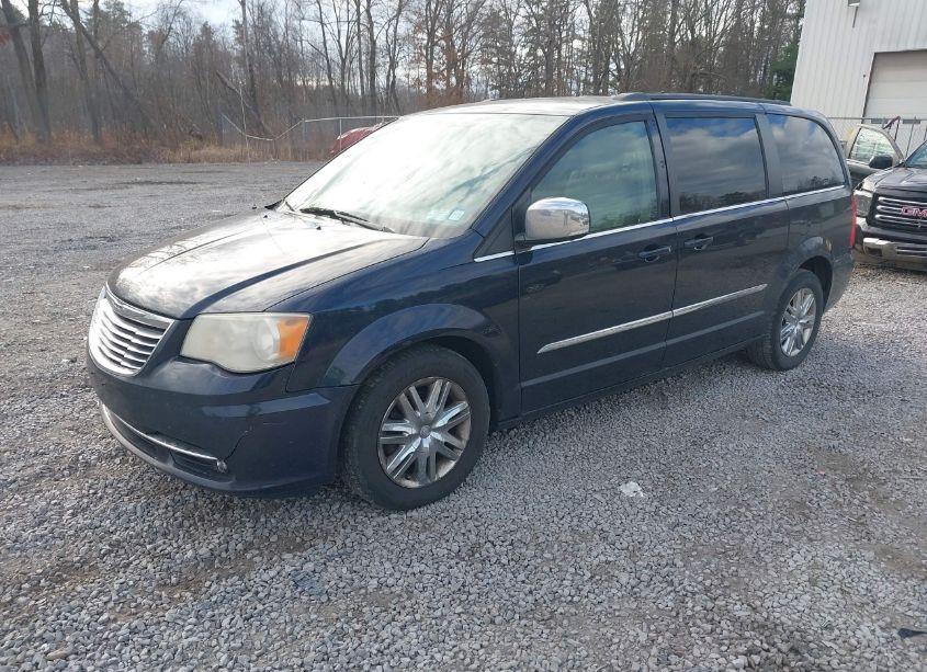 Photo 2 of 2011 Chrysler Town & COUNTRY TOURING-L (VIN 2A4RR8DG5BR749432)