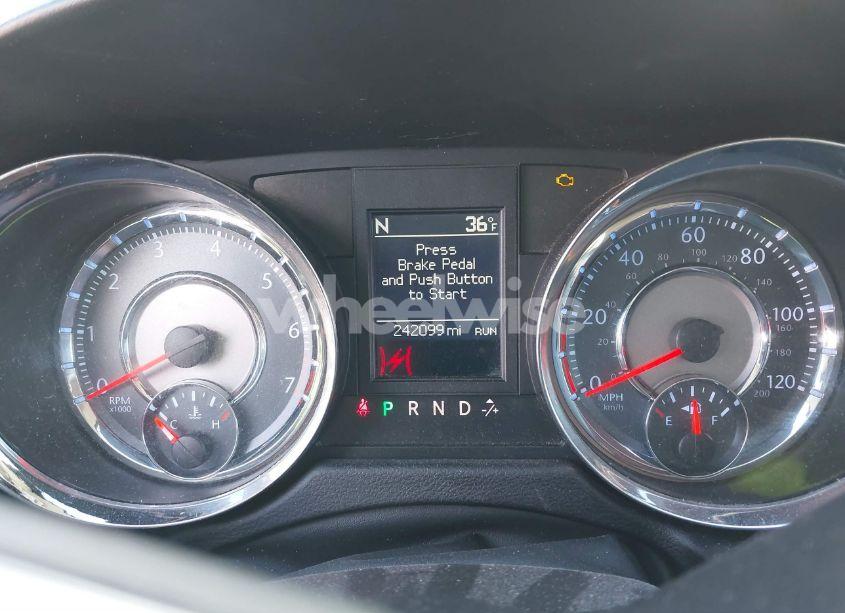 Photo 7 of 2011 Chrysler Town & COUNTRY TOURING-L (VIN 2A4RR8DG5BR784309)