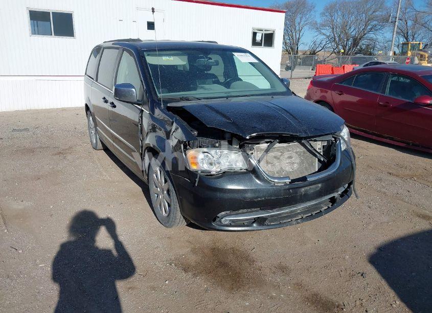 2011 Chrysler Town & COUNTRY TOURING-L (VIN 2A4RR8DG5BR803635) main photo