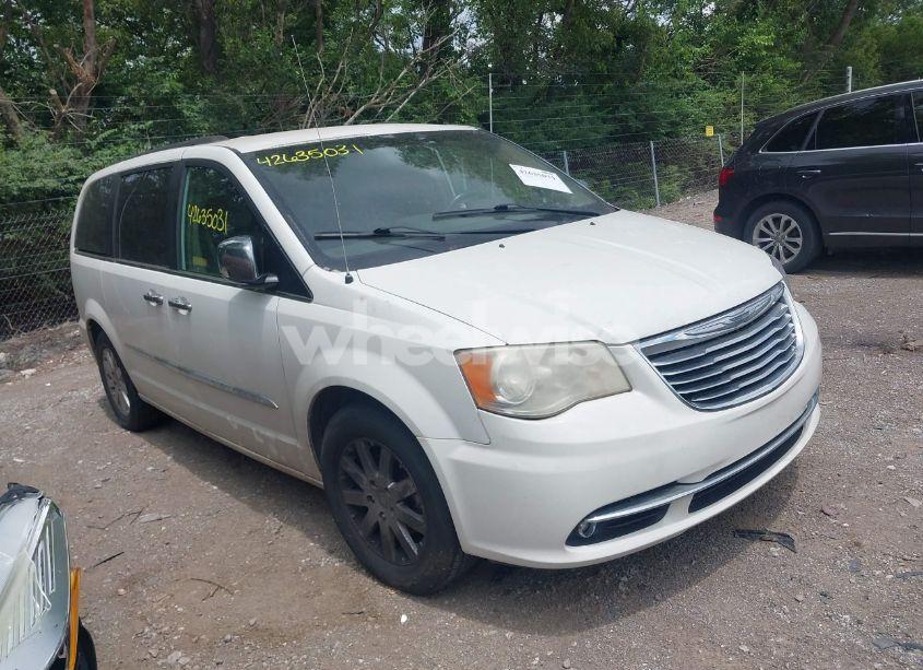Photo 12 of 2011 Chrysler Town & COUNTRY TOURING-L (VIN 2A4RR8DG6BR631048)
