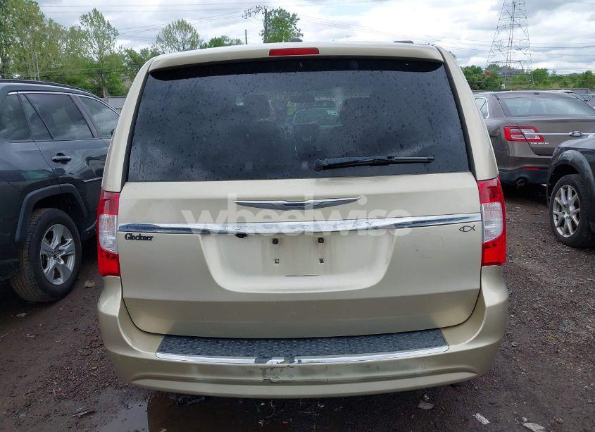 Photo 16 of 2011 Chrysler Town & COUNTRY TOURING-L (VIN 2A4RR8DG6BR677303)