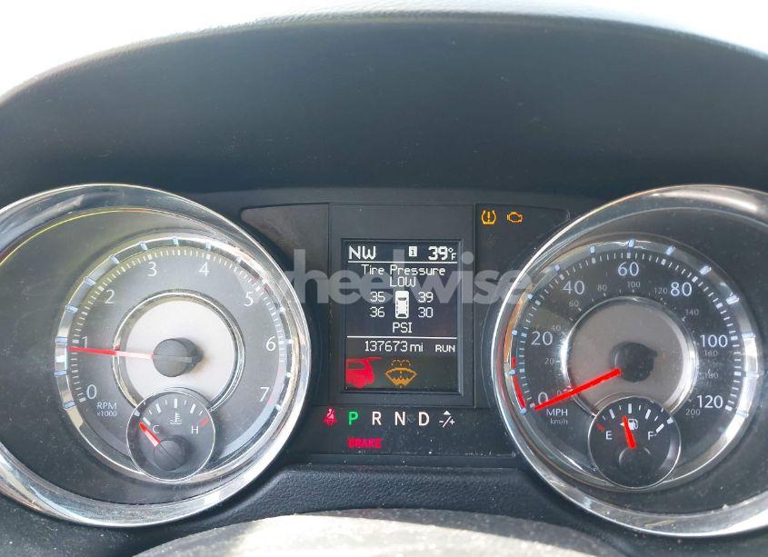 Photo 7 of 2011 Chrysler Town & COUNTRY TOURING-L (VIN 2A4RR8DG6BR682131)