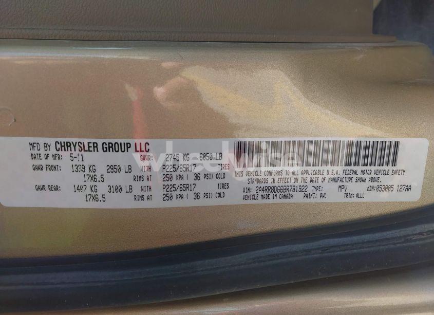 Photo 9 of 2011 Chrysler Town & COUNTRY TOURING-L (VIN 2A4RR8DG6BR781922)