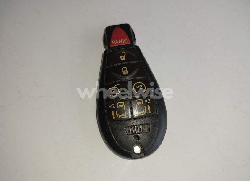 Photo 11 of 2011 Chrysler Town & COUNTRY TOURING-L (VIN 2A4RR8DG6BR798395)