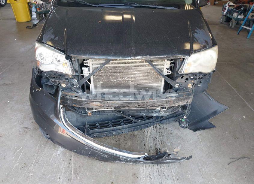 Photo 6 of 2011 Chrysler Town & COUNTRY TOURING-L (VIN 2A4RR8DG6BR798395)