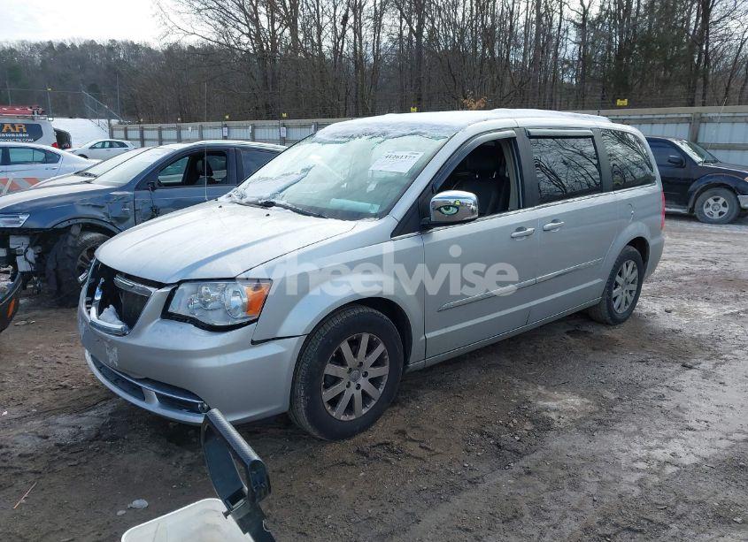 Photo 2 of 2011 Chrysler Town & COUNTRY TOURING-L (VIN 2A4RR8DG7BR612931)