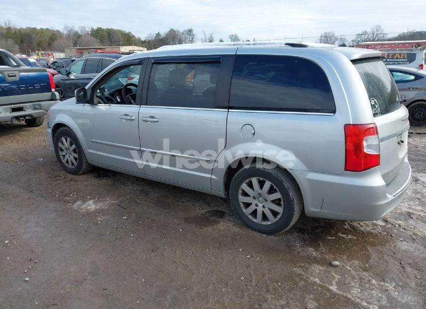 Photo 3 of 2011 Chrysler Town & COUNTRY TOURING-L (VIN 2A4RR8DG7BR612931)