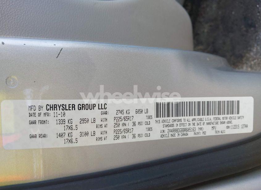 Photo 9 of 2011 Chrysler Town & COUNTRY TOURING-L (VIN 2A4RR8DG8BR605163)