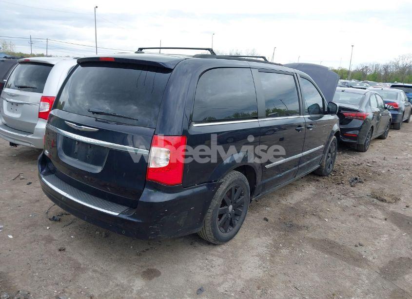 Photo 4 of 2011 Chrysler Town & COUNTRY TOURING-L (VIN 2A4RR8DG8BR645498)