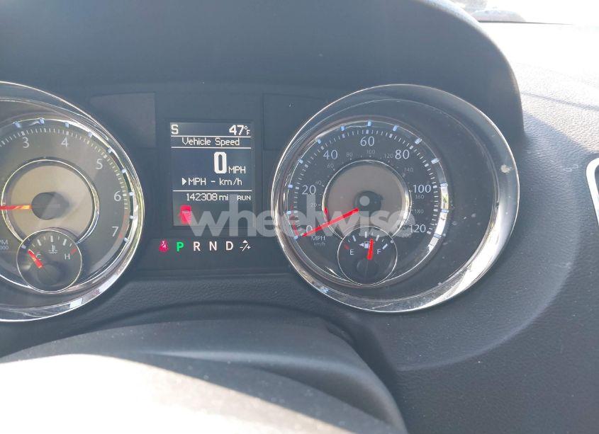 Photo 7 of 2011 Chrysler Town & COUNTRY TOURING-L (VIN 2A4RR8DG8BR665797)