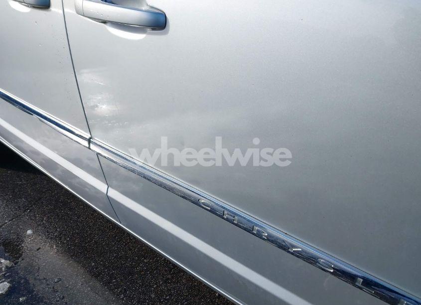 Photo 12 of 2011 Chrysler Town & COUNTRY TOURING-L (VIN 2A4RR8DG8BR746475)