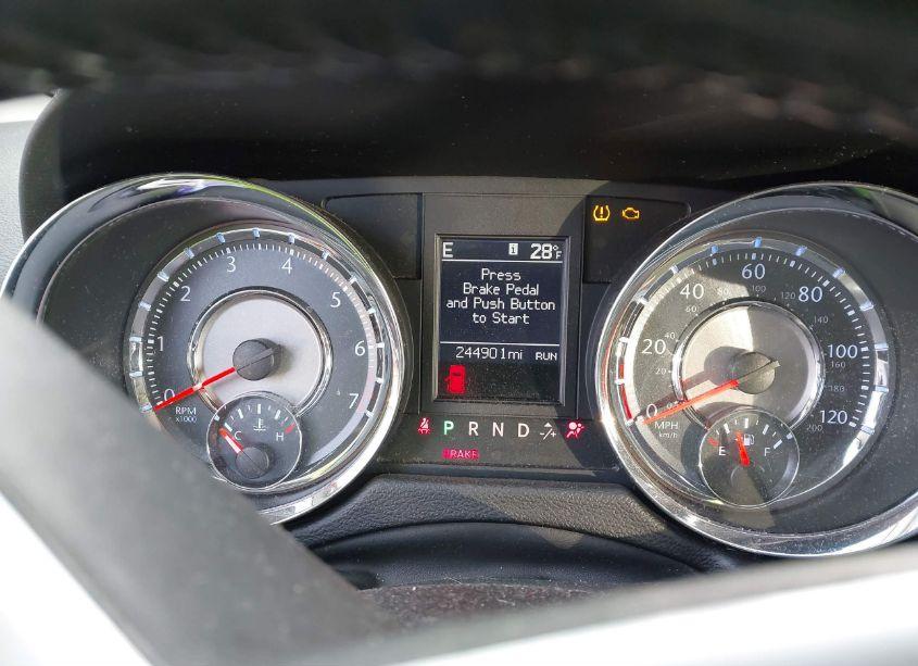 Photo 7 of 2011 Chrysler Town & COUNTRY TOURING-L (VIN 2A4RR8DG8BR759288)