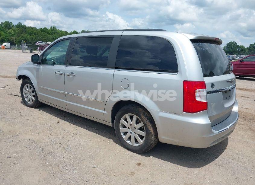 Photo 3 of 2011 Chrysler Town & COUNTRY TOURING-L (VIN 2A4RR8DG9BR655859)