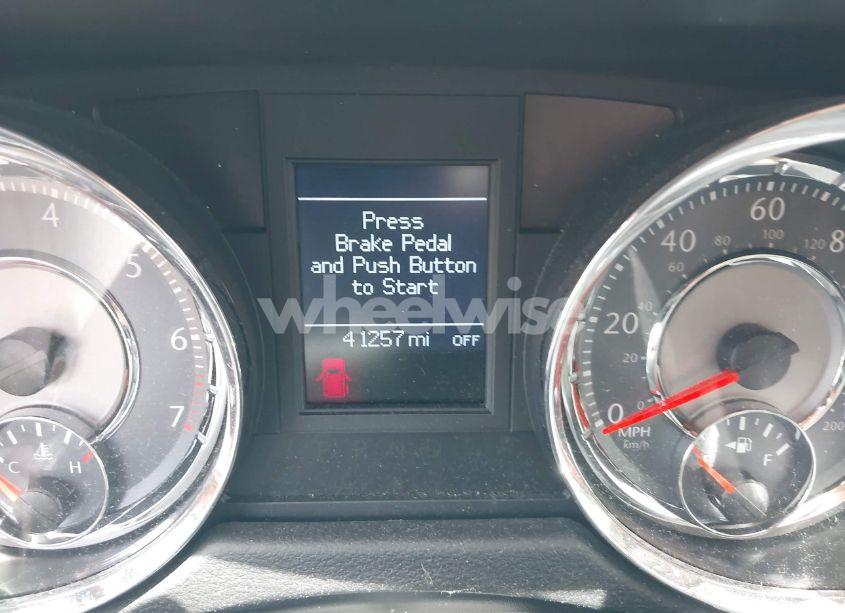 Photo 7 of 2011 Chrysler Town & COUNTRY TOURING-L (VIN 2A4RR8DG9BR655859)