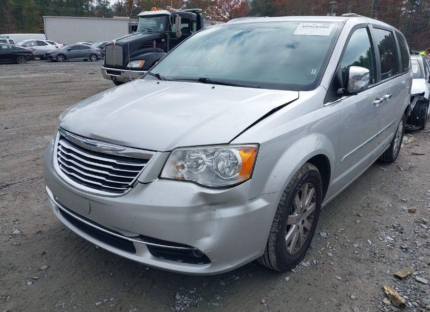 Photo 6 of 2011 Chrysler Town & COUNTRY TOURING-L (VIN 2A4RR8DG9BR712643)