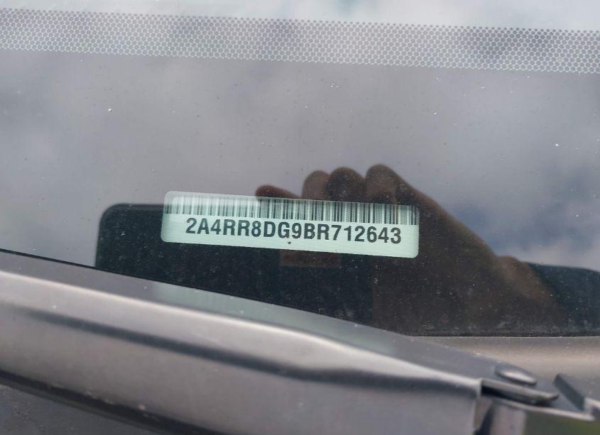 Photo 9 of 2011 Chrysler Town & COUNTRY TOURING-L (VIN 2A4RR8DG9BR712643)