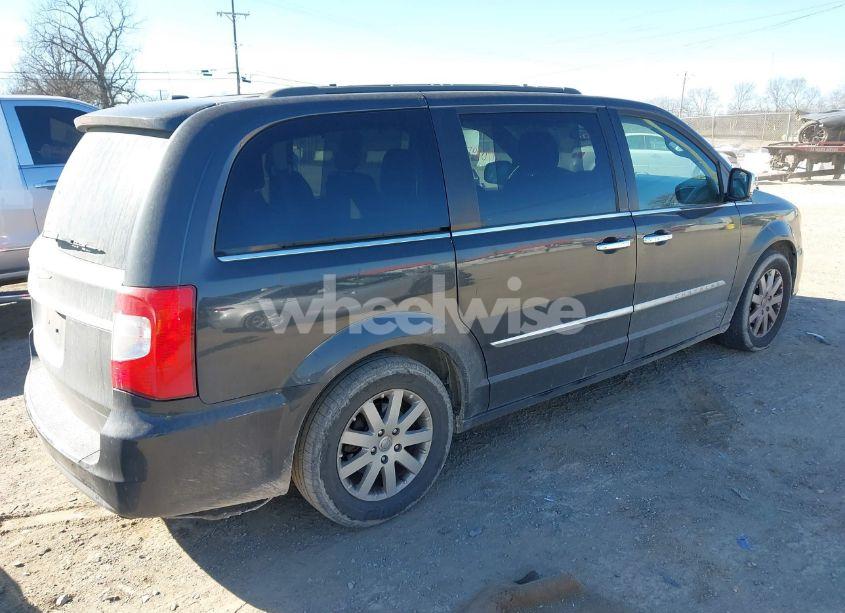 Photo 4 of 2011 Chrysler Town & COUNTRY TOURING-L (VIN 2A4RR8DG9BR754407)