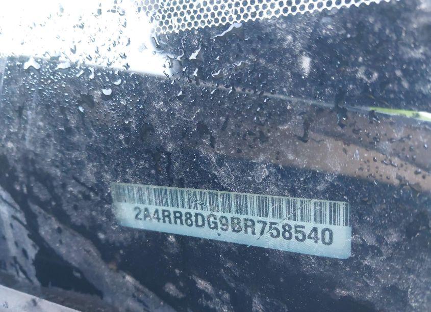 Photo 9 of 2011 Chrysler Town & COUNTRY TOURING-L (VIN 2A4RR8DG9BR758540)