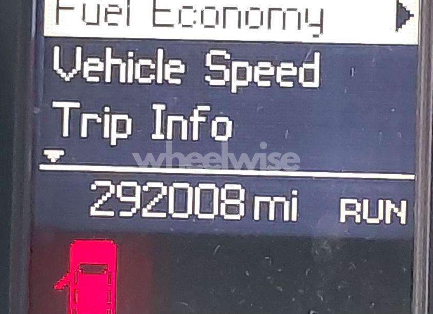 Photo 12 of 2011 Chrysler Town & COUNTRY TOURING-L (VIN 2A4RR8DG9BR783468)