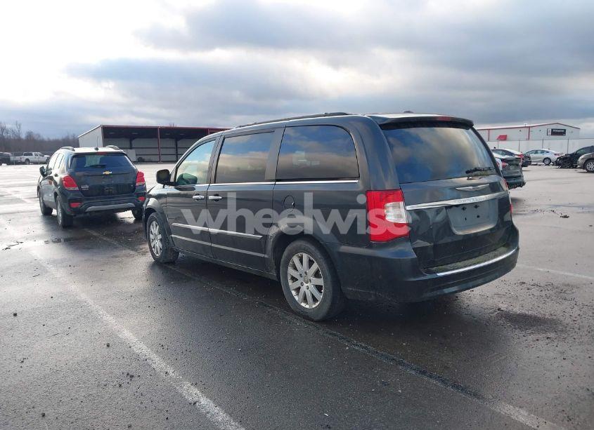 Photo 3 of 2011 Chrysler Town & COUNTRY TOURING-L (VIN 2A4RR8DG9BR783468)