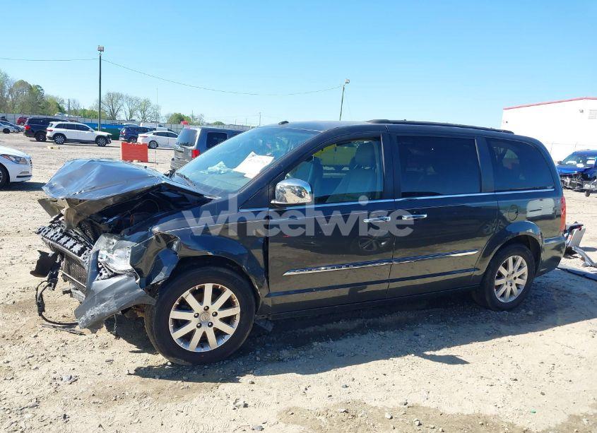 Photo 14 of 2011 Chrysler Town & COUNTRY TOURING-L (VIN 2A4RR8DGXBR612681)