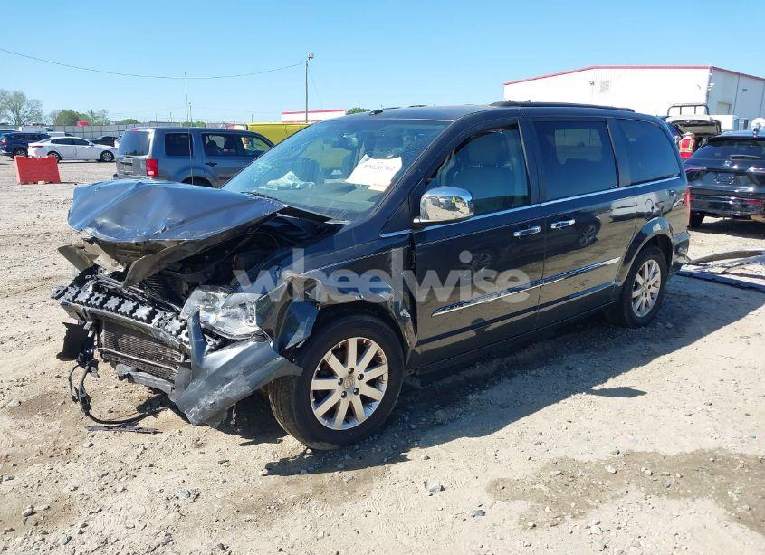 Photo 2 of 2011 Chrysler Town & COUNTRY TOURING-L (VIN 2A4RR8DGXBR612681)