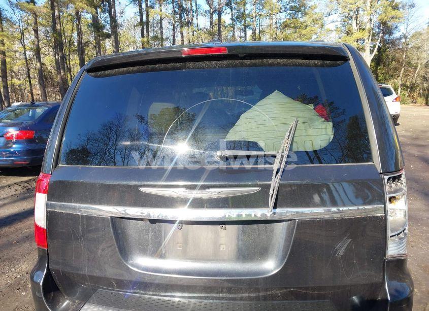 Photo 19 of 2011 Chrysler Town & COUNTRY TOURING-L (VIN 2A4RR8DGXBR704065)