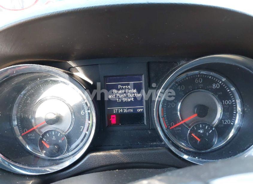 Photo 7 of 2011 Chrysler Town & COUNTRY TOURING-L (VIN 2A4RR8DGXBR704065)