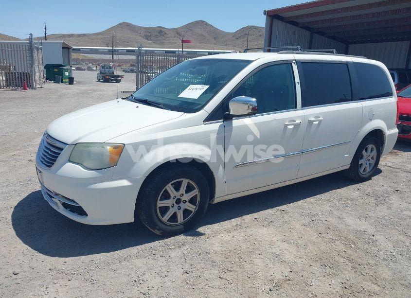 Photo 2 of 2011 Chrysler Town & COUNTRY TOURING-L (VIN 2A4RR8DGXBR796729)