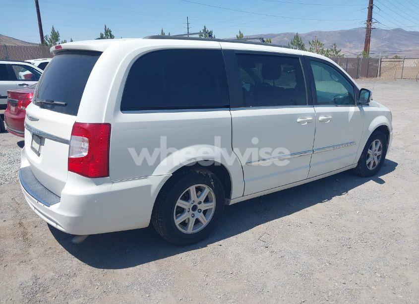 Photo 4 of 2011 Chrysler Town & COUNTRY TOURING-L (VIN 2A4RR8DGXBR796729)